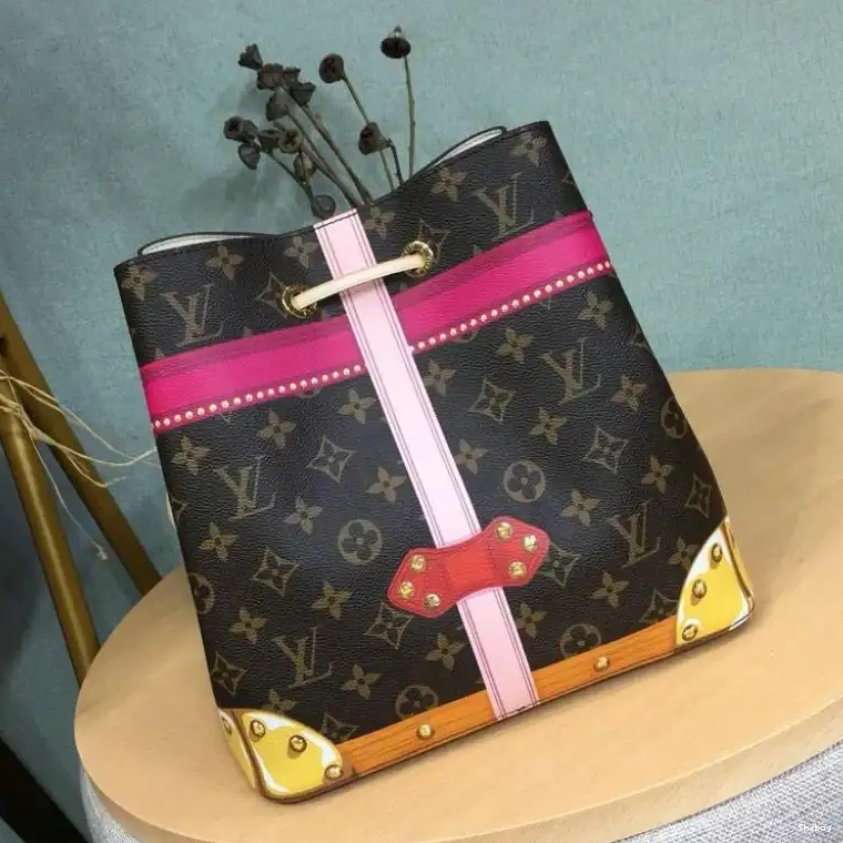 LV Bags 19T1L0394 0711